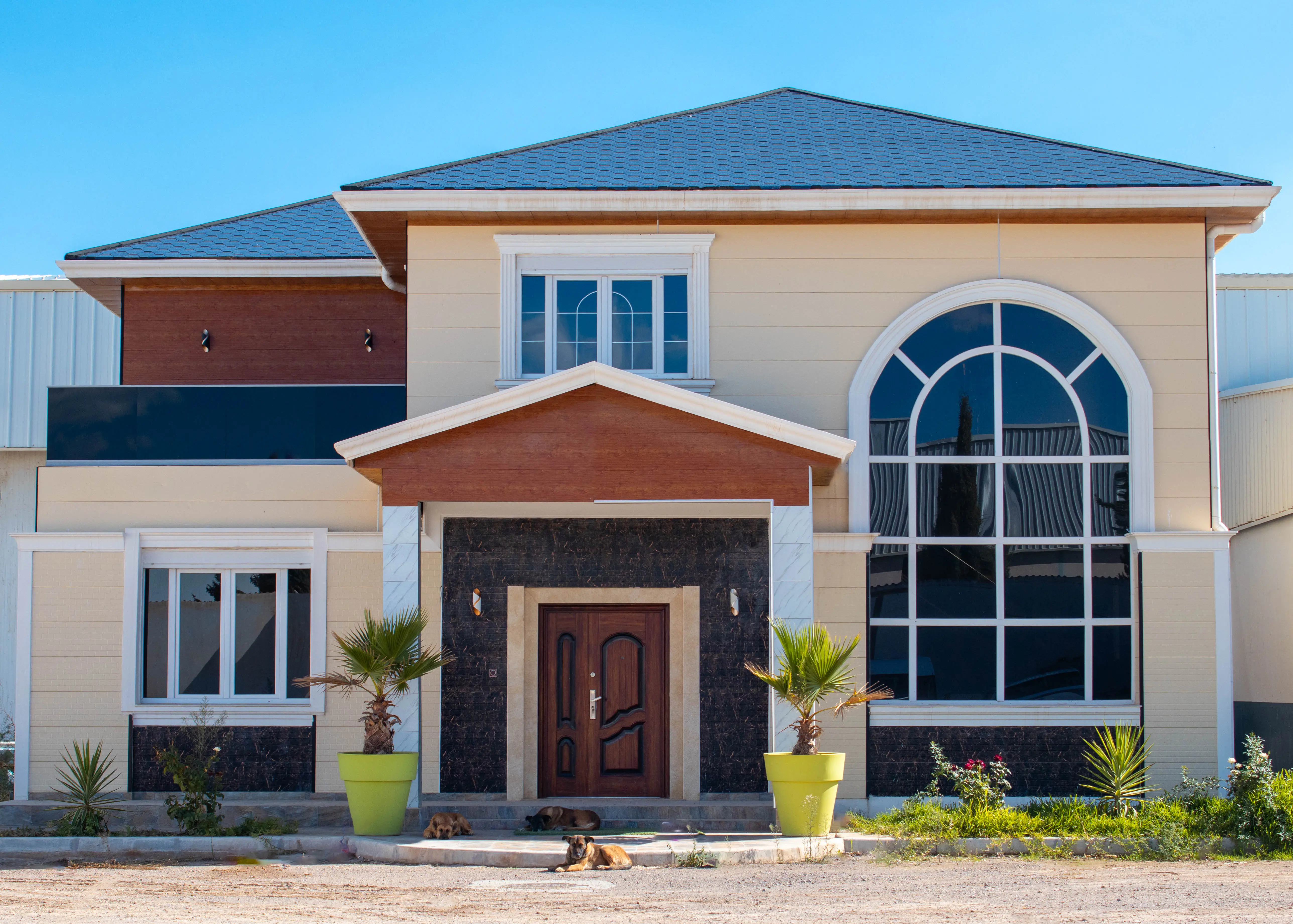 PRÉSENTATION DE LA STRUCTURE MÉTALLIQUE LÉGÈRE DE EBACOM